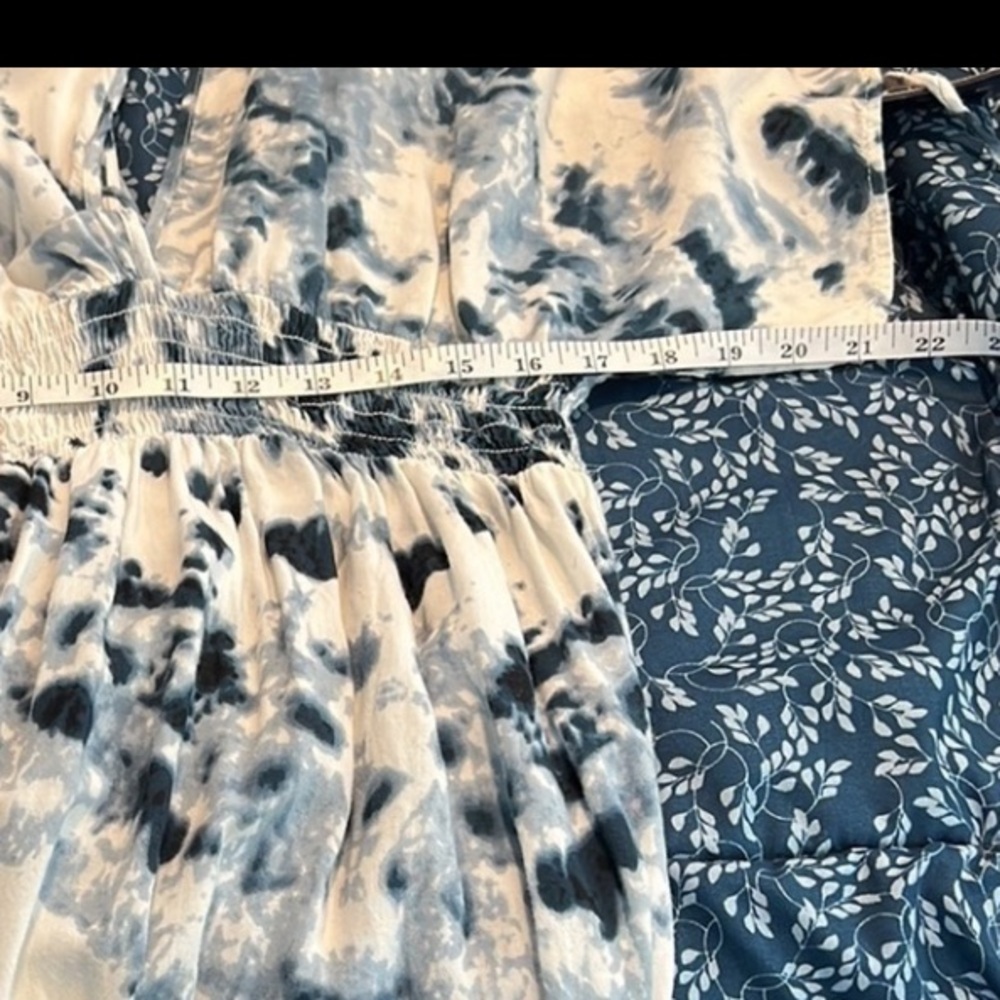 Japna,Bohemian Tie-Dye,Low V-Neck, Gorgeous,Blue Hues,Excellent Condition,Size L - Picture 8 of 10